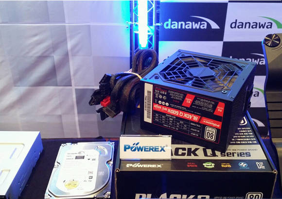 15일 열린 다나와 히트브랜드 PC 조립 행사에 사용된 파워렉스 블랙Q 500W 파워서플라이 (사진=파워렉스) 