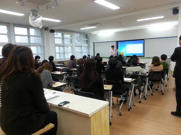 전남 고흥고등학교에서 열린 앱코 '패드뱅크' 세미나 (사진=앱코) 