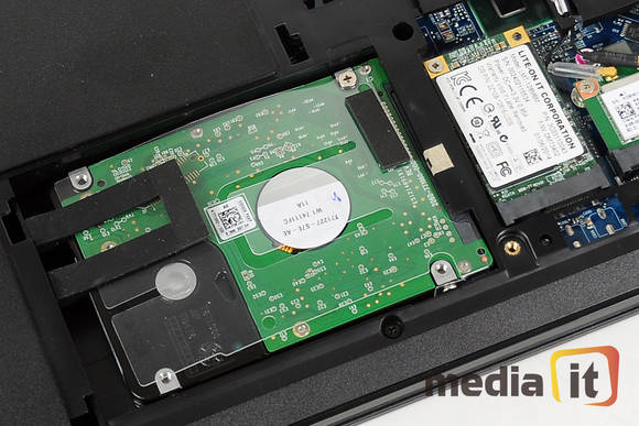 데이터의 읽기/쓰기 성능과 대용량이라는 두 마리 토끼를 모두 잡은 SSD+HDD 듀얼 스토리지 구성 
