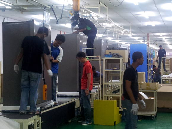 동부대우전자 말레이시아 공장의 냉장고 생산 현장(사진=동부대우전자) 