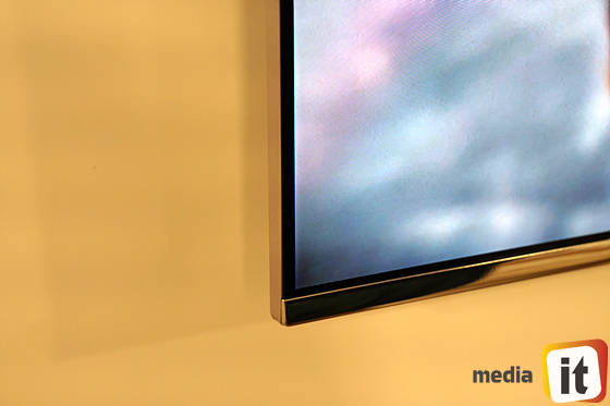 삼성전자 2세대 퀀텀닷 SUHD TV는 베젤리스 디자인으로 설계됐다 
