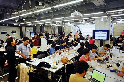 6월30일 마루180에서 국내 공개SW개발자들이 참여한 ‘2016 데브러브’ 행사가 열렸다. / 한국IT비즈니스진흥협회 제공