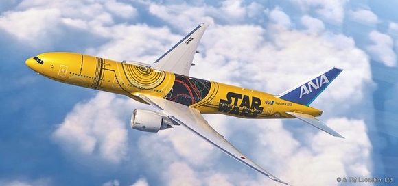 C-3PO 디자인을 입힌 스타워즈 ANA JET 항공기. / 전일본공수 제공