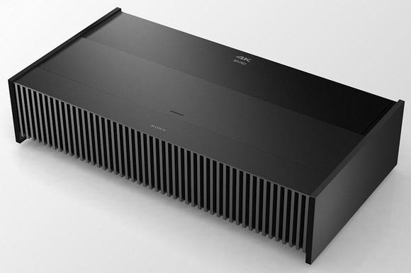 소니의 신형 초단초점 4K UHD 해상도 레이저 프로젝터 ‘VPL-VZ1000ES’. / 소니 제공