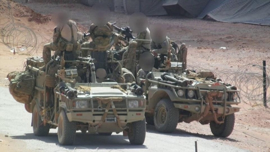 우리 군 특수부대가 보유한 것과 동일한 Fox 고기동전술차량은 영국 SAS도 시리아에서 운용중인 것으로 알려지고 있다.