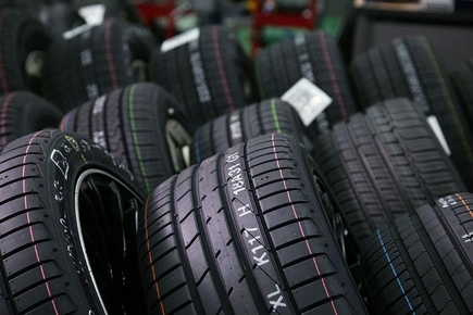 출고를 기다리는 타이어 제품들. / 한국타이어 제공