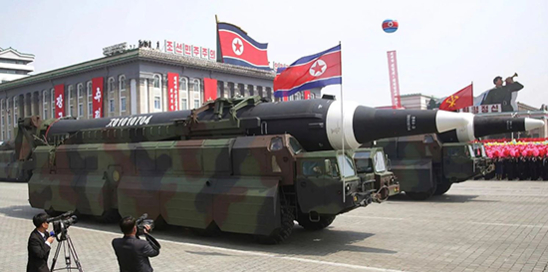 KN-08 개량형이 무수단 발사차량에 실려서 공개됐다. ICBM의 플랫폼을 늘리기 위한 선택으로 보인다.