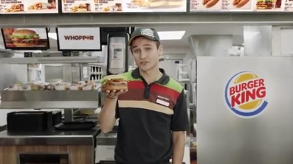 버거킹이 최근 미국 전역에 방영한 광고의 한 장면. / 버거킹 유튜브 채널 갈무리