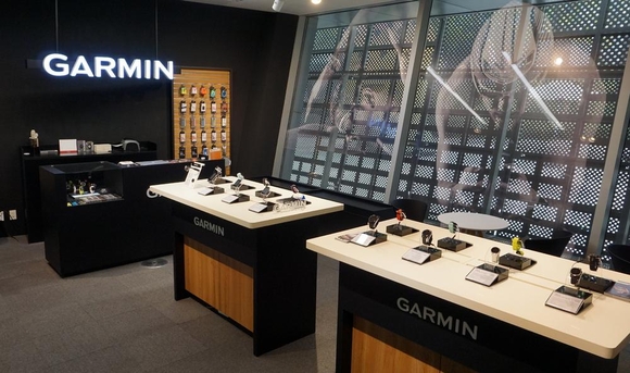 웨어러블 디바이스 전문 브랜드 가민(Garmin)이 동대문 DDP에 공식 브랜드숍을 오픈했다. / 최용석 기자