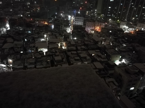 DJI 오즈모 모바일2에 화웨이 P9를 연결, 촬영한 야간 예제 사진. / 차주경 기자