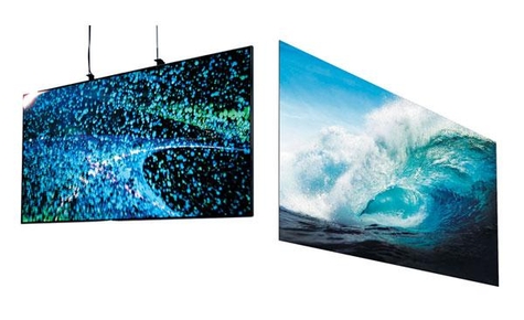  삼성전자 QLED TV(왼쪽)와 LG전자 OLED TV. /삼성전자·LG전자 제공