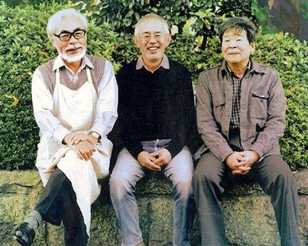 왼쪽부터 미야자키 하야오 감독, 스즈키 토시오 프로듀서, 타카하타 이사오 감독. / 야후재팬 갈무리