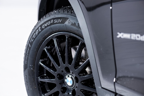 BMW 중형 SUV ‘뉴 X3’에 공급되는 한국타이어. / 한국타이어 제공