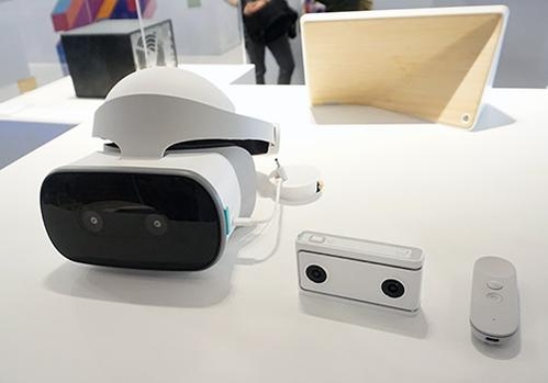레노버의 단독형 VR 헤드셋과 VR 카메라. / 대만 타이베이=최용석 기자