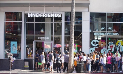 27일(현지시각) 미국 LA 할리우드 중심지에 개장한 라인프렌즈 팝업 스토어 모습. / 라인프렌즈 제공