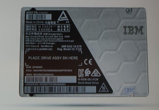 차세대 MRAM을 캐시 메모리로 채택한 IBM의 기업용 고용량·고성능 플래시 스토리지 ‘플래시코어 모듈’. / 아난드텍 갈무리
