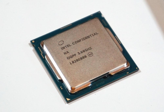 인텔 9세대 코어 i9-9900K 프로세서의 엔지니어링 샘플 제품. / 최용석 기자
