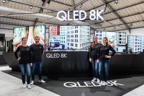 지난 2월 유럽 포르투갈에서 열린 '삼성포럼 유럽 2019'에서 공개한 2019년형 QLED 8K TV / 자료 삼성전자