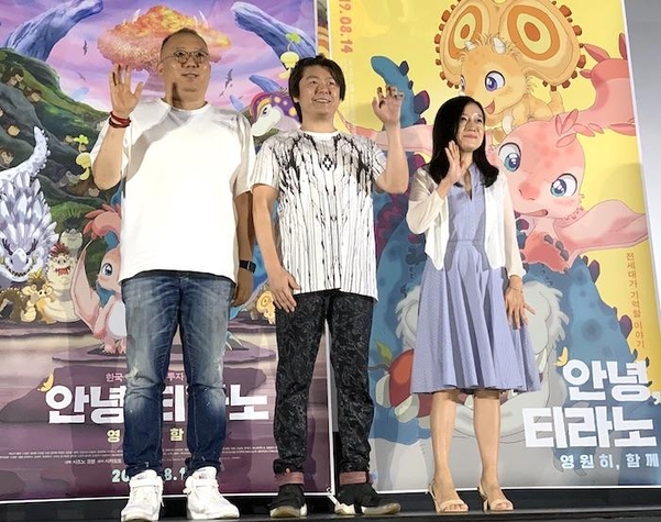 왼쪽부터 강상욱 미디어캐슬 이사, 시즈노 코분 감독, 강민하 프로듀서. / 김형원 기자