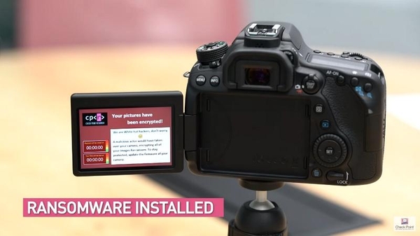 캐논 ‘EOS 80D DSLR’ 카메라를 해킹해 랜섬웨어를 심은 모습. /체크포인트 소프트웨어 테크놀로지 공식 유튜브 채널 갈무리