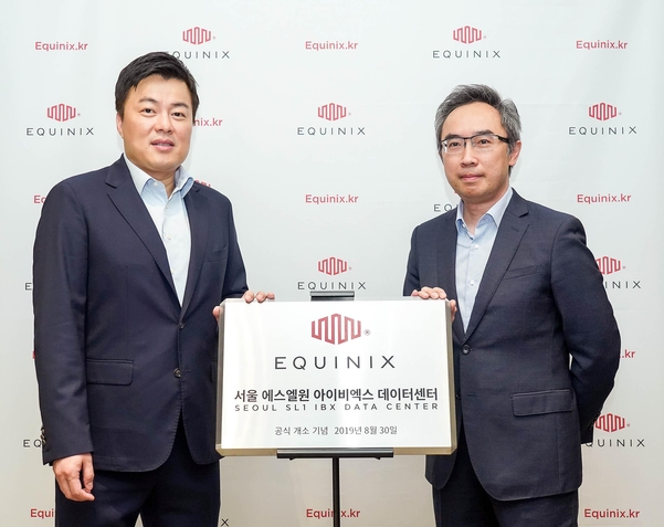 장혜덕 Equinix 한국 대표 및 앤서니 호 Equinix 아시아태평양 제품관리 디렉터. / 에퀴닉스 제공