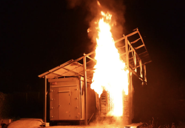 지난 8월 30일 충남 예산군 광시면 미곡리에 있는 에너지저장장치(ESS)에서 발생한 화재 / 조선DB