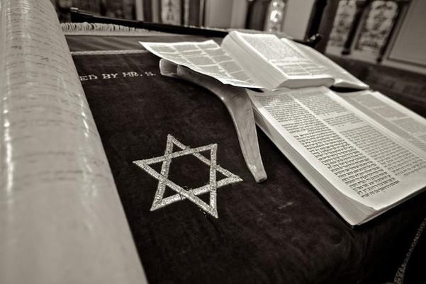 이스라엘 국기에도 등장하는 육각별(다윗의 별)은 이슬람 문화권에서는 매우 신성한 상징이다. / 픽사베이 갈무리