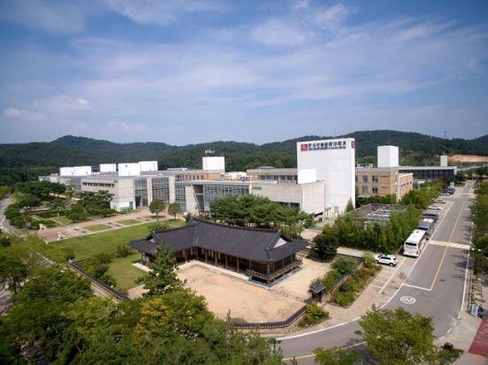 사진: 한국전통문화대학교 외부전경