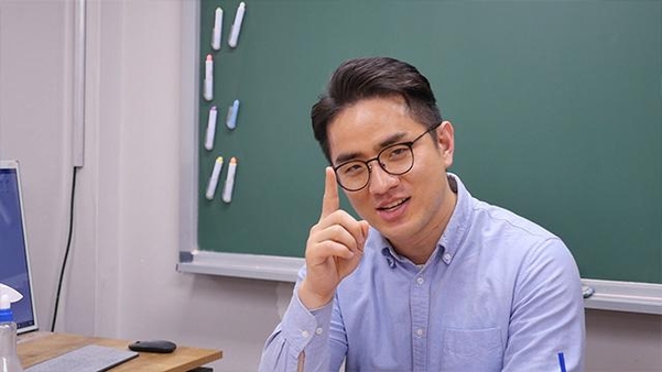 ’관악정예학원’에서 만난 ‘BJ이차함수’ 장현우 선생./노창호 PD