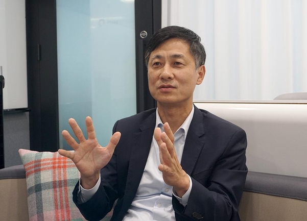 김종덕 지사장은 이번 코로나가 글로벌 IT 업계의 커다란 변곡점이 될 것이라고 강조한다. / 최용석 기자