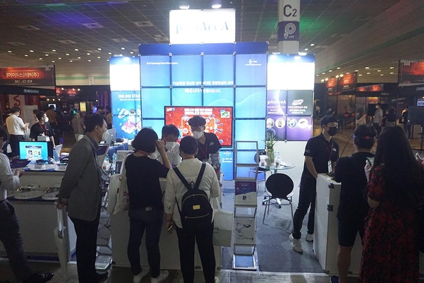 서울 VR·AR 엑스포 2020 현장에 마련된 페네시아 전시 부스 / 최용석 기자