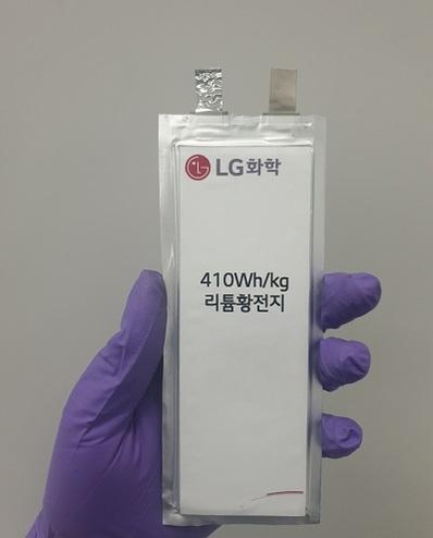 무인기에 탑재된 리튬-황 배터리/ LG화학