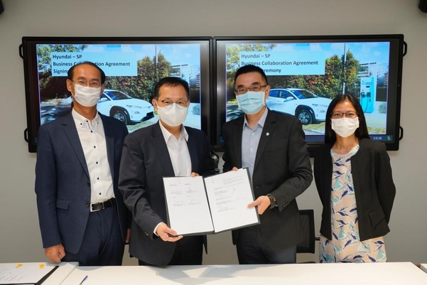 현대자동차가 SP그룹과 SP그룹 싱가포르 본사에서 사업협약을 체결했다. (왼쪽 두번째) 정홍범 현대차그룹 SF이노베이션센터장 전무가 협약식에 참석했다. / 현대자동차