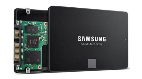 삼성전자 6세대 V낸드가 탑재된 SSD 모습 / 삼성전자