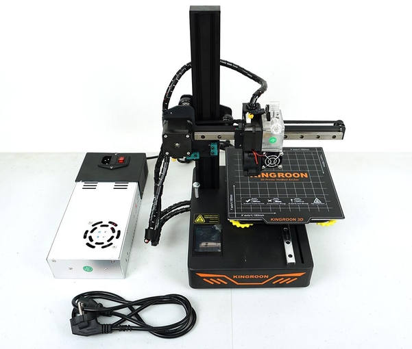 킹룬 KP3S는 실내활동이 늘어난 요즘, 3D 프린터 입문용으로 추전할 만한 제품이다. / 최용석 기자