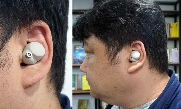 소니 WF-1000XM4 이어폰을 귀에 착용한 모습 / 최용석 기자