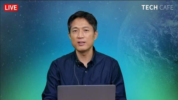 IT조선이 개최한 메타버스 웨비나에서 김석환 위메이드트리 대표가 발표하고 있다. / IT조선 유튜브 ‘테크카페’ 갈무리