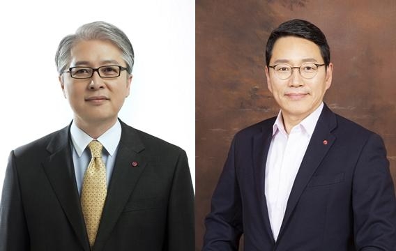 권봉석 LG 신임 COO 부회장(왼쪽)·조주완 LG전자 신임 CEO 사장 / LG전자