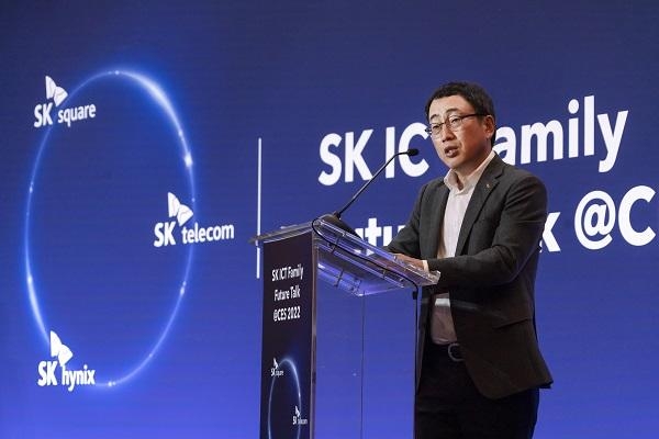 6일 유영상 SK텔레콤 사장이 CES 2022가 열린 미국 라스베이거스에서 기자간담회를 갖고 ‘SK ICT 연합’의 비전을 발표하고 있다. / SK