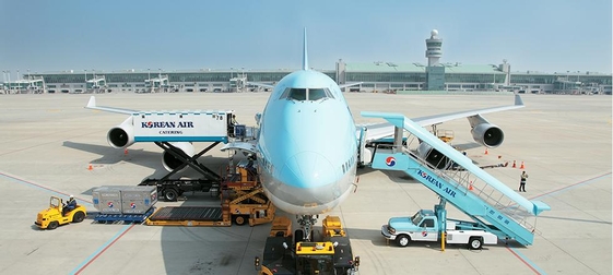 공항 내 항공기 지상조업 서비스 사업을 운영하고 있는 한국공항 / 한국공항