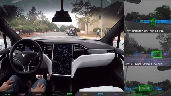 자율주행·전기차 기술이 발전하면서 차량용 반도체를 바라보는 시장의 기대가 커지고 있다. / 테슬라 오토파일럿