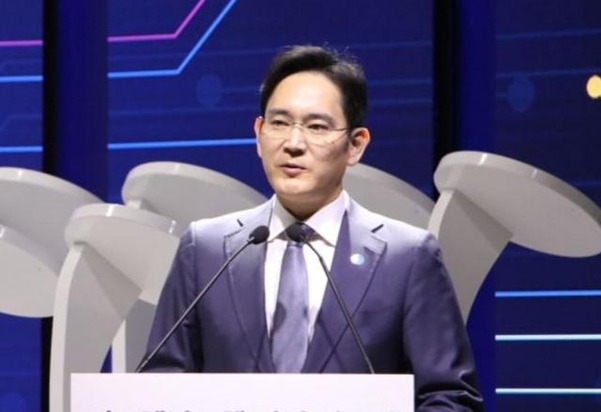 이재용 삼성전자 회장이 2019년 시스템반도체 비전 2030 선포식에서 발언하는 모습. / 삼성전자