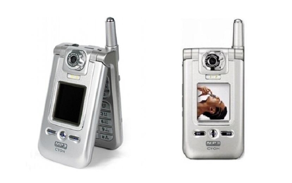 2004년 출시된 LG전자의 MP폰 ‘LP-3000’ / IT조선 갈무리
