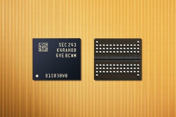 삼성전자가 개발한 업계 최선단 12나노급 16Gb DDR5 D램 / 삼성전자