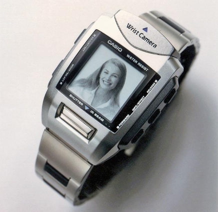 카시오의 손목시계형 디지털 카메라 ‘카시오 WQV-1’  / engadget