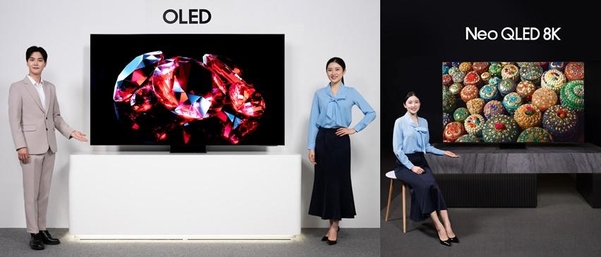 삼성전자 2023년형 TV 신제품 올레드 TV(왼쪽)와 네오 QLED 8K / 삼성전자