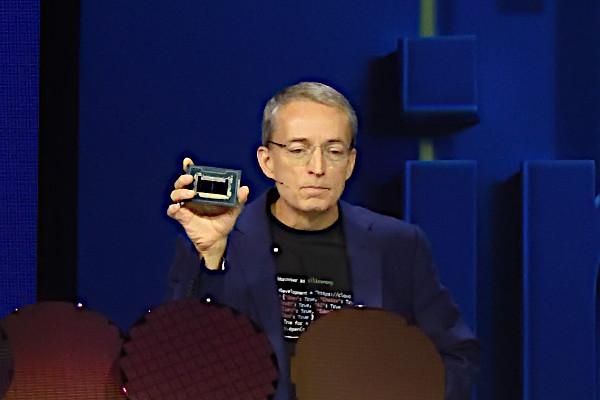 매니 코어 프로세서 ‘시에라 포레스트’는 288코어 구성이 선보였다. / 권용만 기자