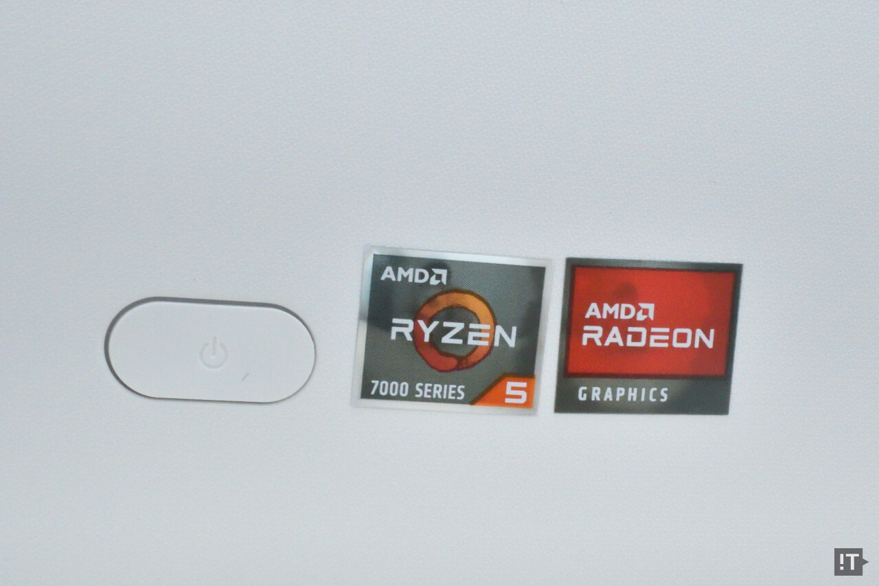 ‘라이젠 5’ 프로세서와 ‘라데온’ 그래픽 조합을 갖췄다. / 권용만 기자