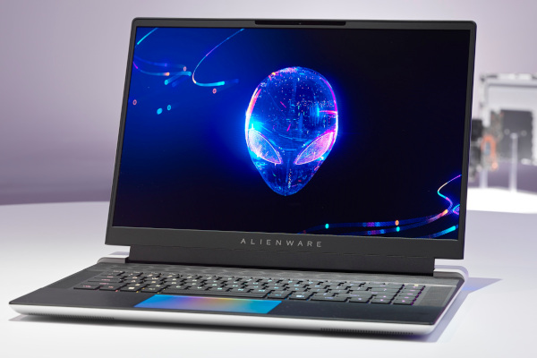 에일리언웨어 x16 R2 게이밍 노트북 / 델