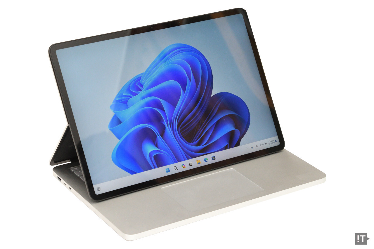 서피스 랩톱 스튜디오 2의 ‘스테이지 모드’ / 권용만 기자